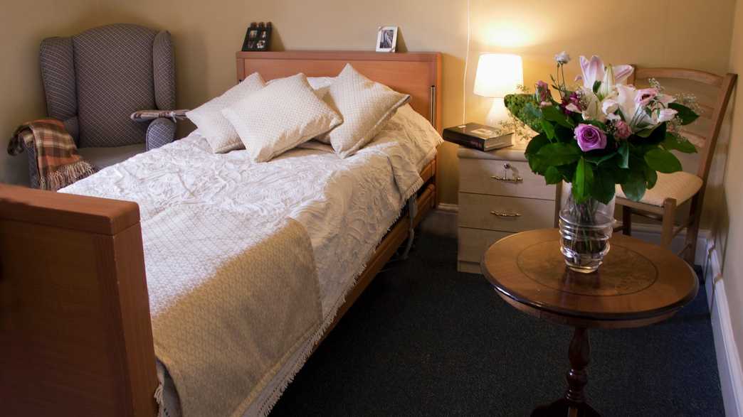 Iden Manor Nursing Home Care Home Tonbridge accommodation-carousel - 5