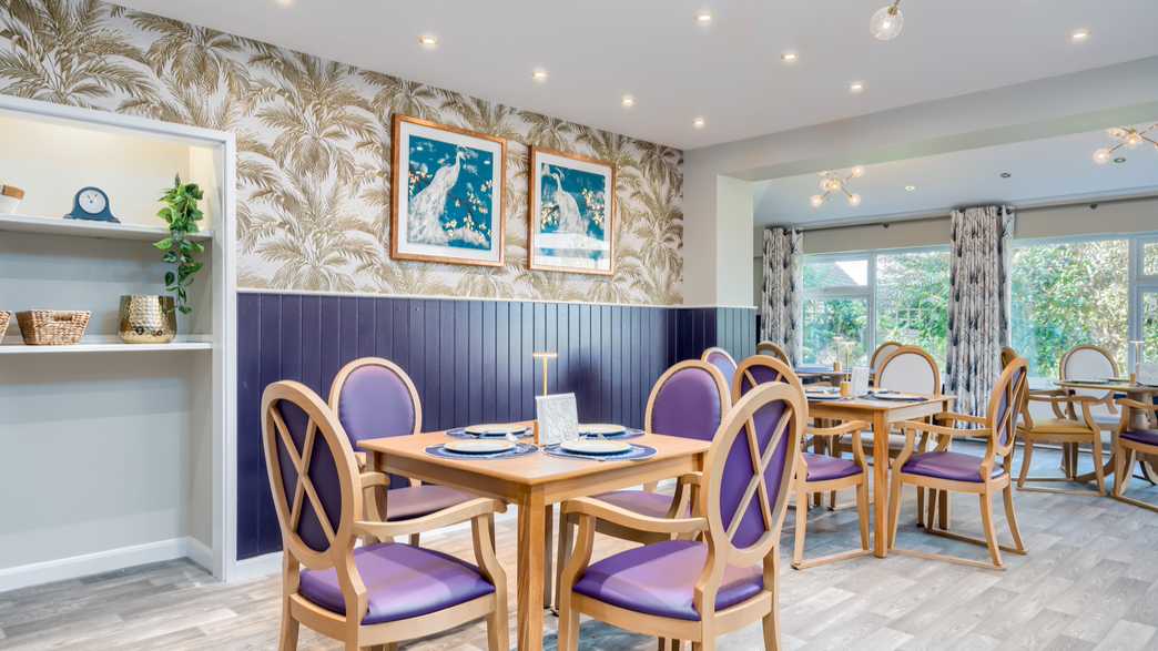 Ifield Park Care Home Care Home Crawley buildings-carousel - 5