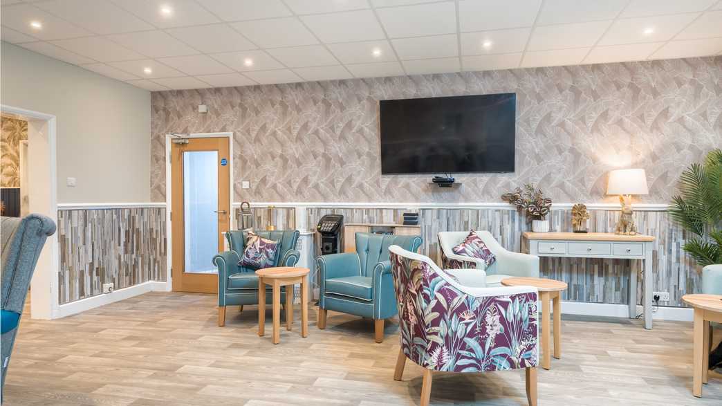 Ifield Park Care Home Care Home Crawley buildings-carousel - 4