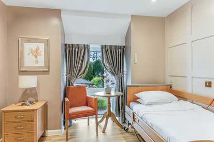 Ifield Park Care Home Care Home Crawley  - 4