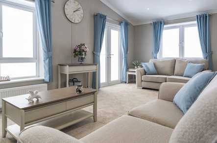 Park Homes at Coastal Retreat image 1