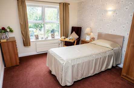The Orchard Nursing Home Care Home St. Albans  - 2