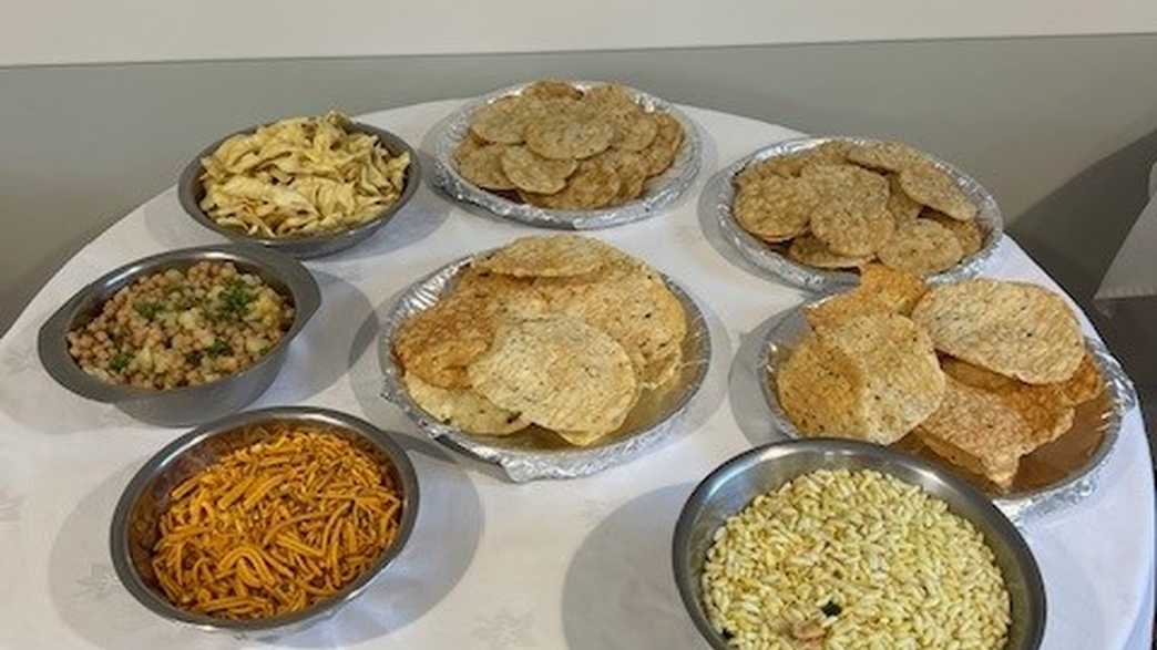 Dell Field Court Care Home London meals-carousel - 3