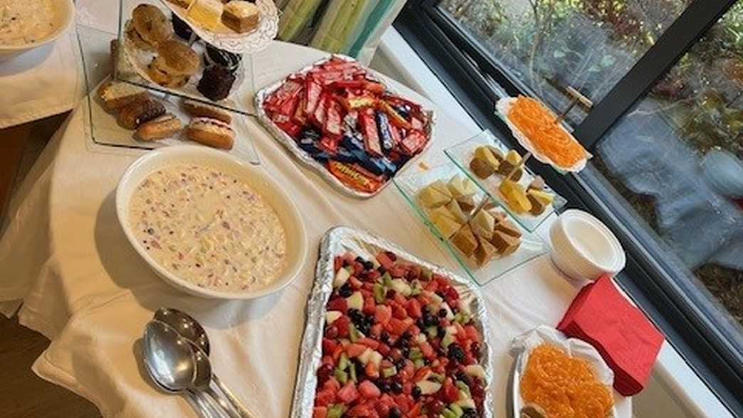 Dell Field Court Care Home London meals-carousel - 4