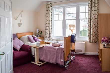 Inglewood Nursing Home Care Home Eastbourne  - 2