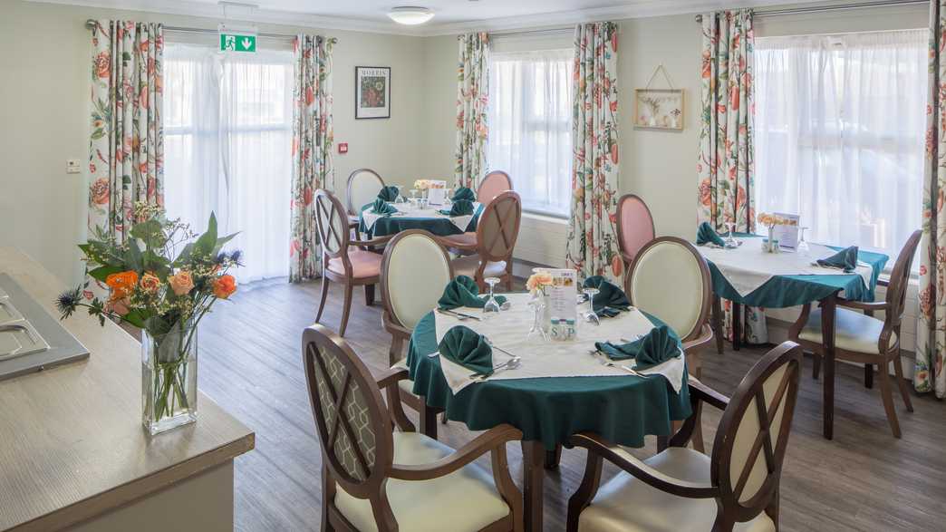 Ivy Grove Care Home London buildings-carousel - 6