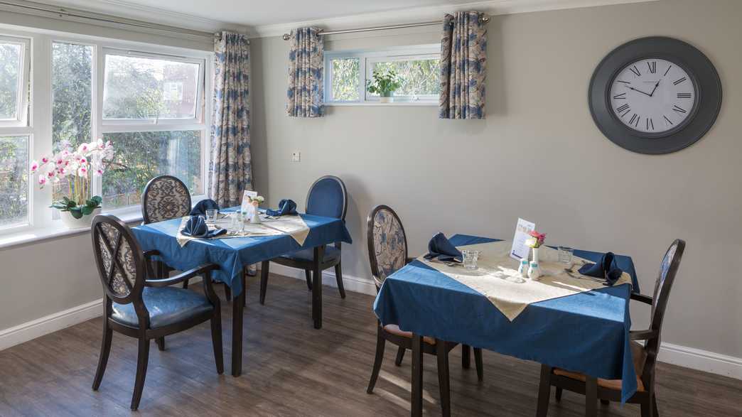 Ivy Grove Care Home London buildings-carousel - 5