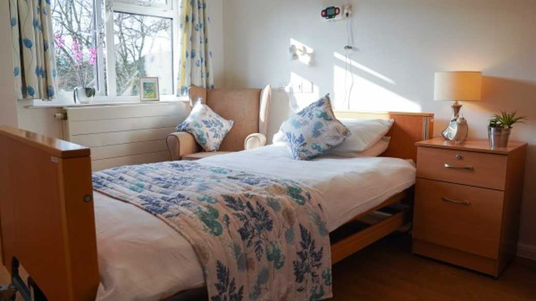 Ivydene Residential and Nursing Home Care Home Ivybridge accommodation-carousel - 1
