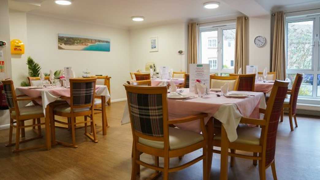 Ivydene Residential and Nursing Home Care Home Ivybridge meals-carousel - 2