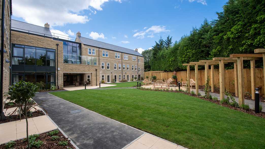 Guiseley Manor Care Centre Care Home Leeds buildings-carousel - 6