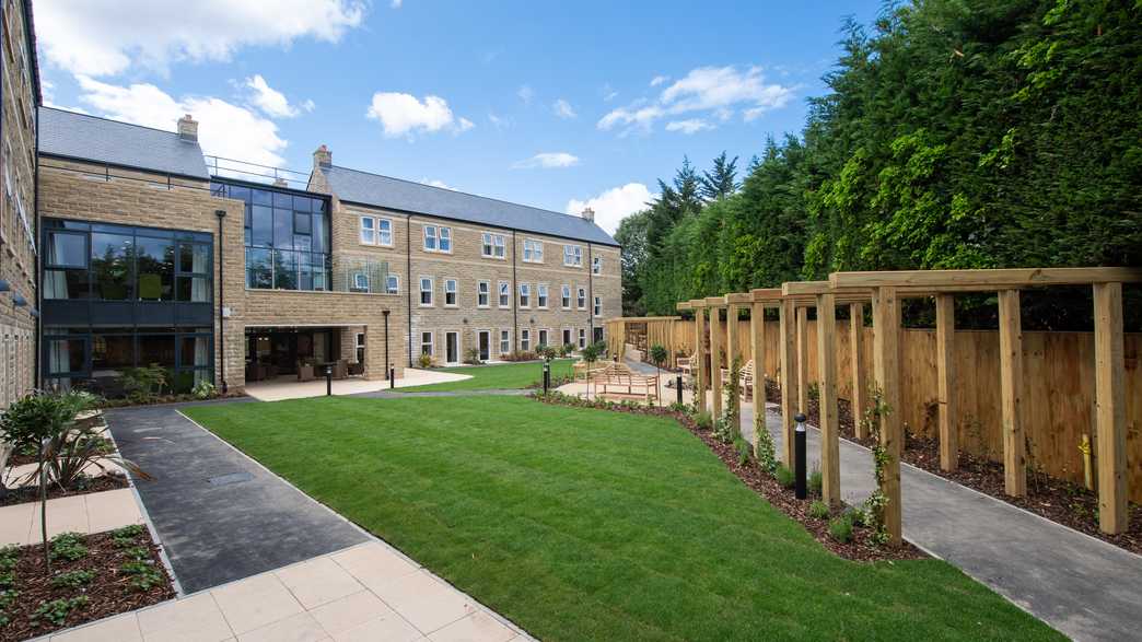 Guiseley Manor Care Centre Care Home Leeds buildings-carousel - 7