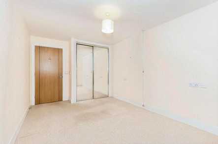 Jenner Court 2 Bed Apartment image 2