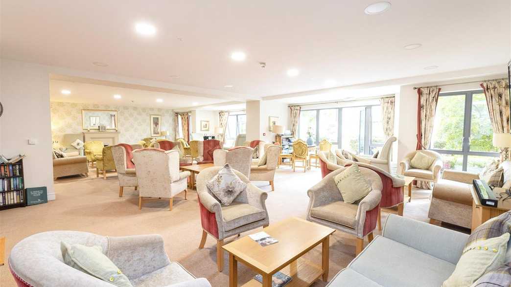 Jenner Court Retirement Living Cheltenham lifestyle-carousel - 2