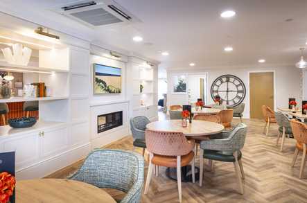 Waterhaven Place Care Home Chichester  - 5