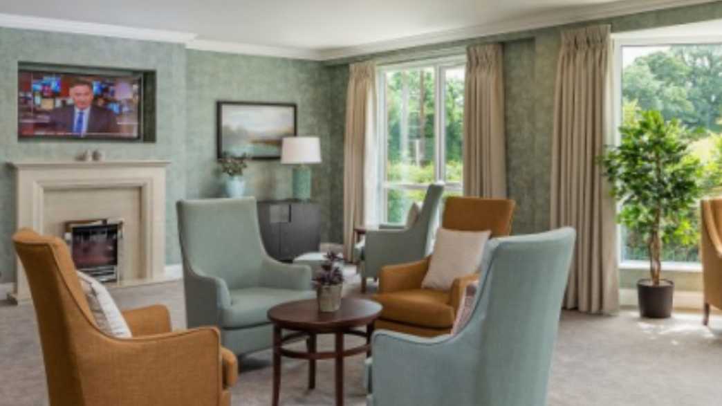 Kings Manor Care Home Care Home Ottery St. Mary buildings-carousel - 3