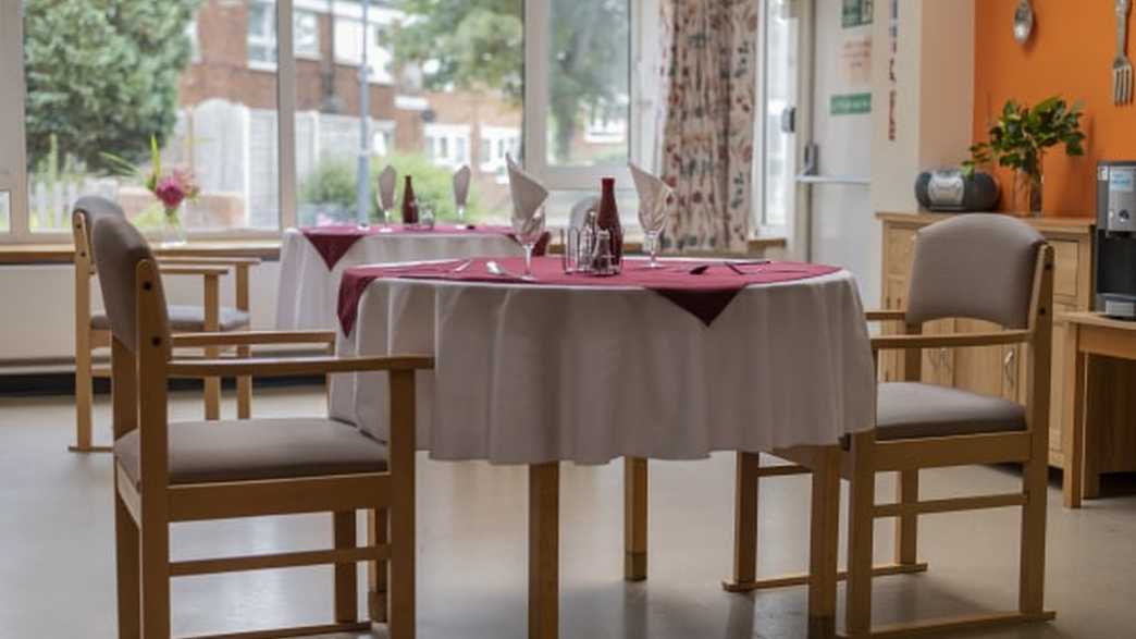 Kent House Care Home Harrow meals-carousel - 1