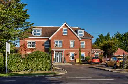 Kings Lodge Nursing Home Care Home Chichester  - 1