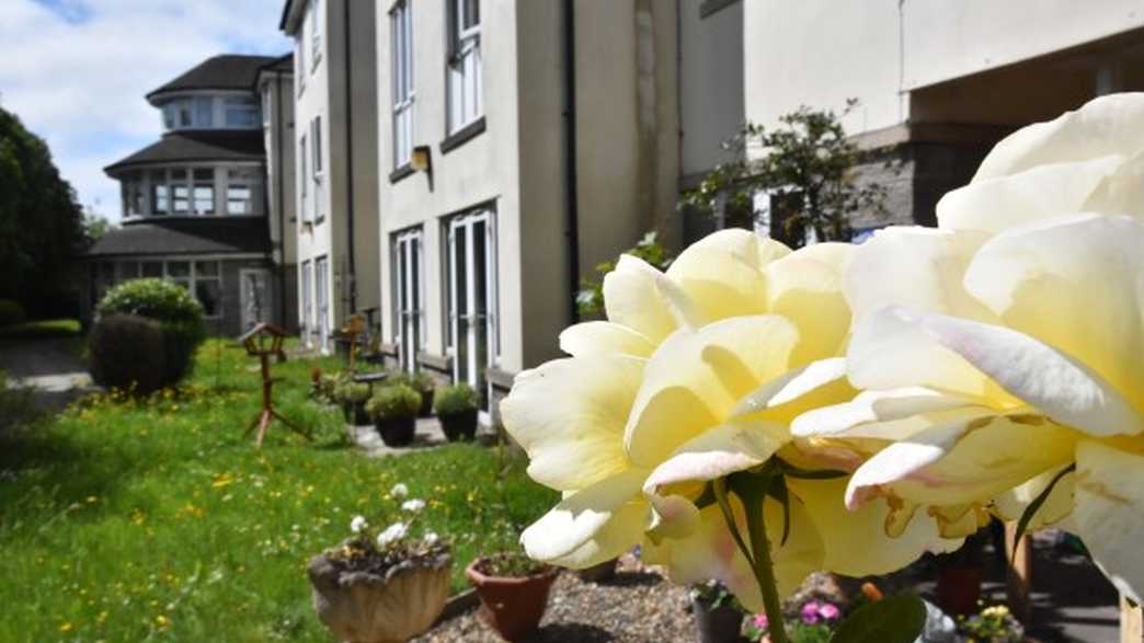 Kingswood Court Care Home Care Home Bristol buildings-carousel - 8