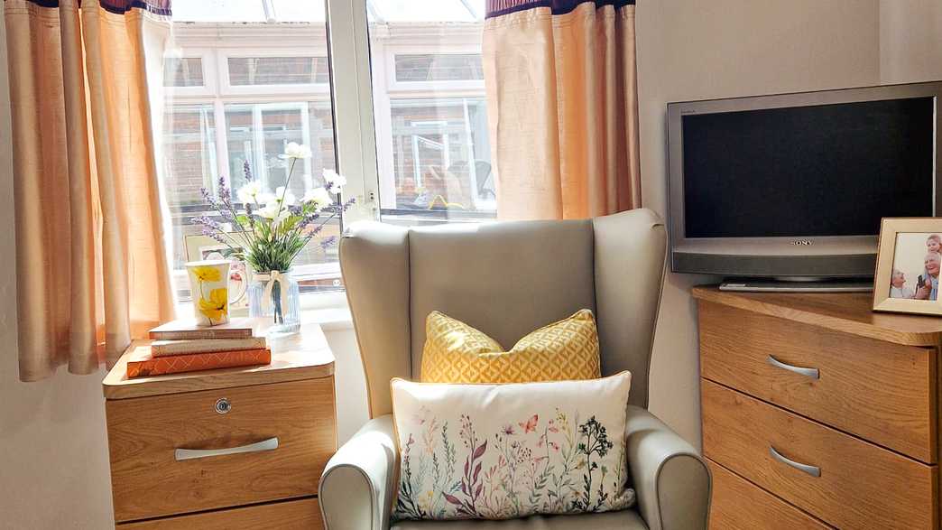 Kingswood Mount Care Home Care Home Liverpool accommodation-carousel - 3