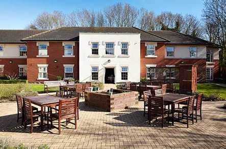 Kirk House Care Home Care Home Uttoxeter  - 1