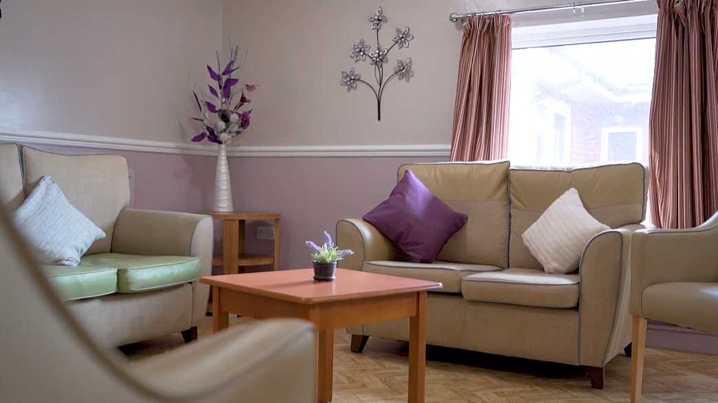 Knowles Court Care Home Care Home Bradford accommodation-carousel - 5