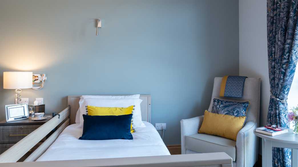 Valerian Court Care Home Didcot accommodation-carousel - 2