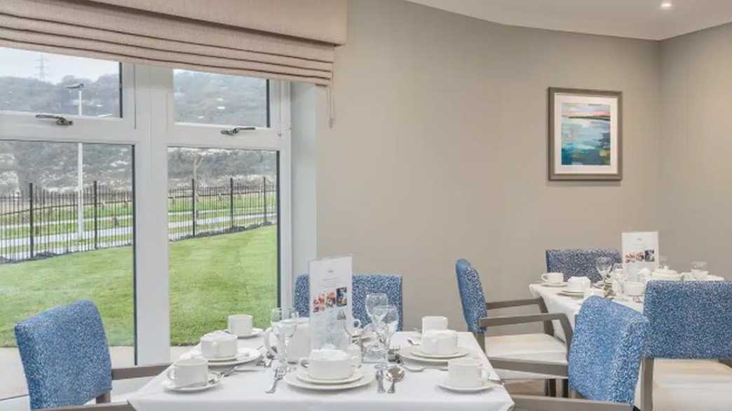 Lake View Lodge Care Home Rochester meals-carousel - 1