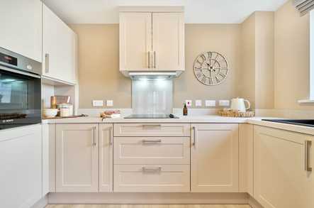 Laburnums Retirement Living Southend  - 4