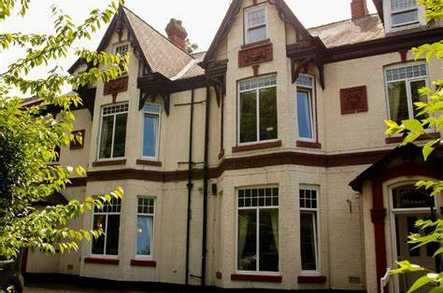 Lake View Manor Care Home Hull  - 1
