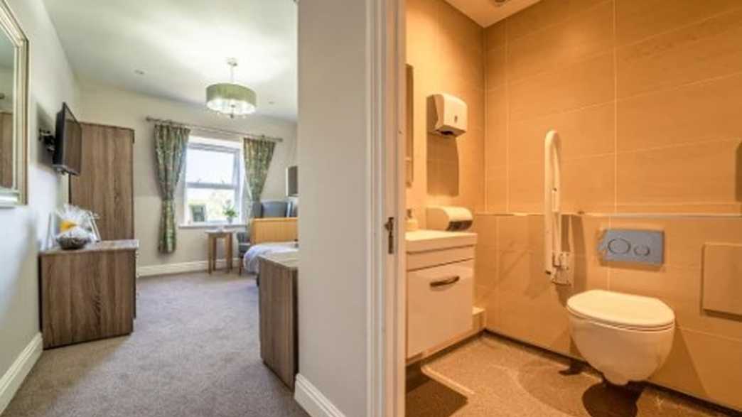 Lakeside Watermead Care Home Care Home Aylesbury accommodation-carousel - 2