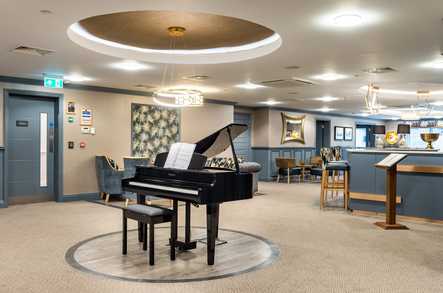 Lakeview Grange Care Home Chichester  - 3