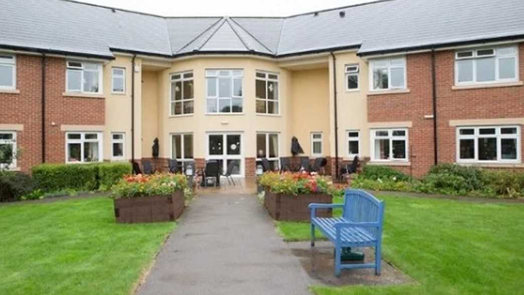 OSJCT Larkrise Care Centre Care Home Banbury buildings-carousel - 2