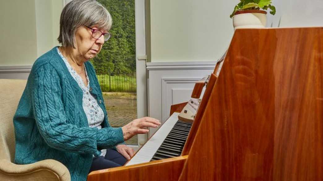 Lavender Hills Care Home Care Home Bury activities-carousel - 4