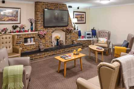 Lavender Lodge Care Home Care Home Farnborough  - 4