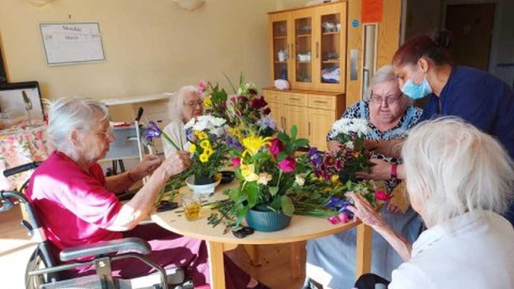 Lent Rise House Care Home Slough activities-carousel - 5