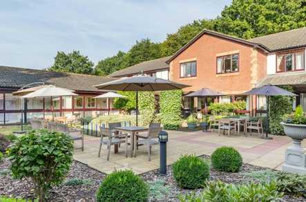 Leonard Lodge Care Home Brentwood  - 1