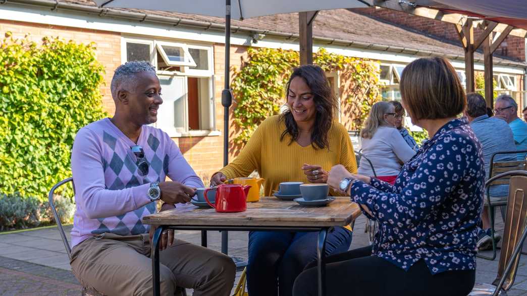 Whitehill Park Retirement Living Bordon lifestyle-carousel - 1