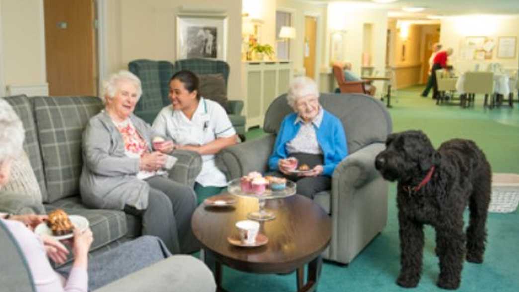 Lillyburn Care Home Glasgow activities-carousel - 3