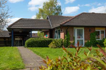 Linden House Care Home Care Home Rochdale  - 3
