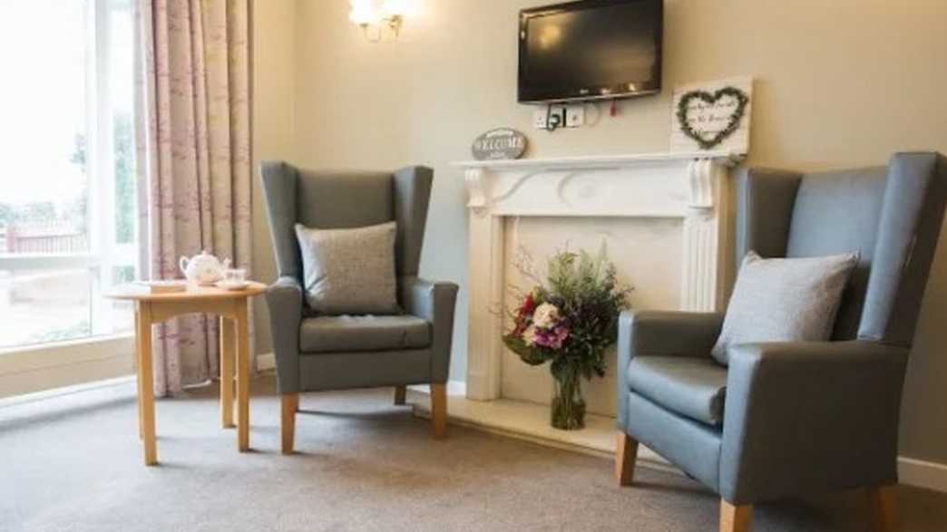Lindley Grange Care Home Care Home Huddersfield buildings-carousel - 4
