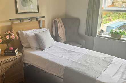 Lindley Grange Care Home Care Home Huddersfield  - 3
