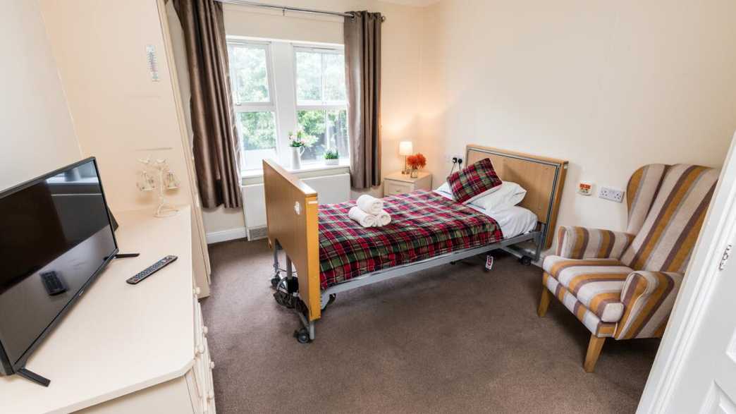Linson Court Care Home Care Home Batley accommodation-carousel - 2