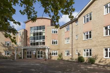 Linwood Care Home Thames Ditton  - 1