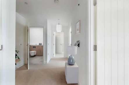 38 Littleton image 3