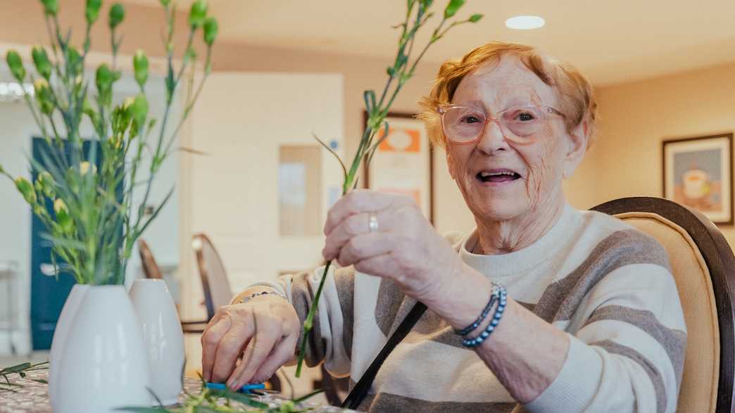 Llys Cyncoed Care Home Cardiff activities-carousel - 7