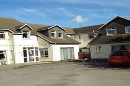 Llys Gwyn Residential Home Care Home Bridgend  - 1