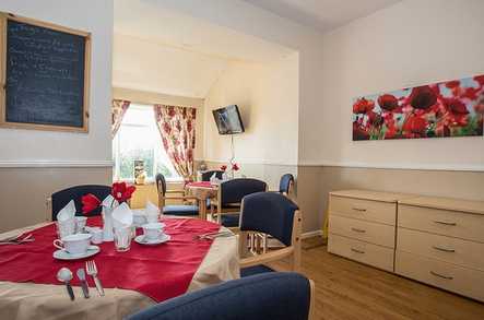 Longwood Grange Care Home Huddersfield  - 2