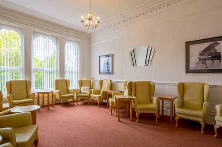 Longwood Lodge Care Home Care Home Oldham  - 5