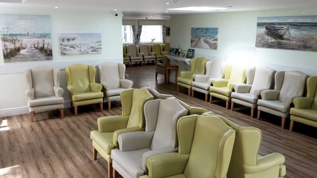 The New Grange Care Home Care Home Worthing buildings-carousel - 4