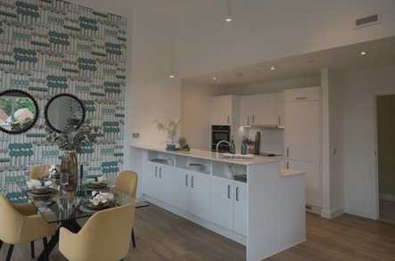 58 Littleton image 3